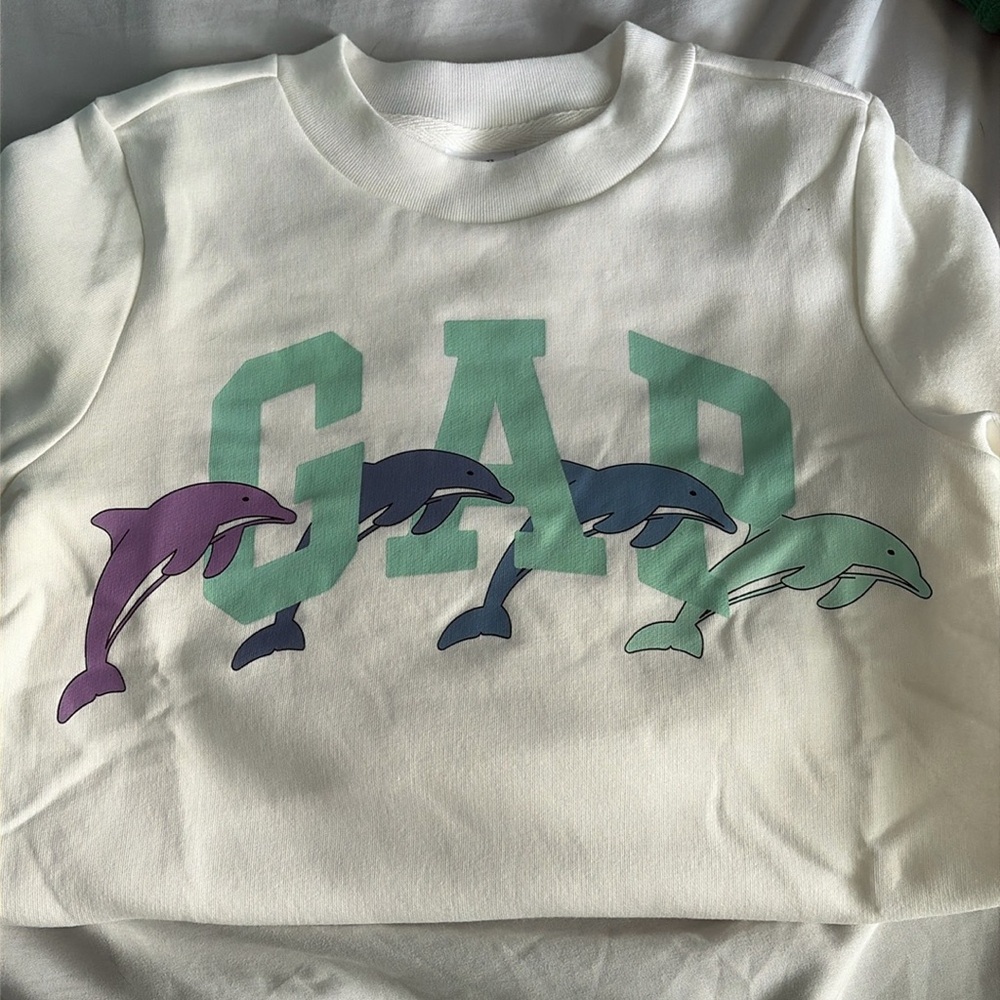 GAP dolphin sweatsuit